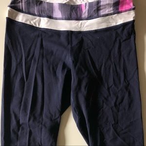 Lululemon run crop, navy blue size 6